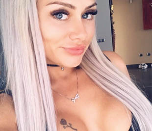 Skype chat with horny Gamer Girl Lily Diamond